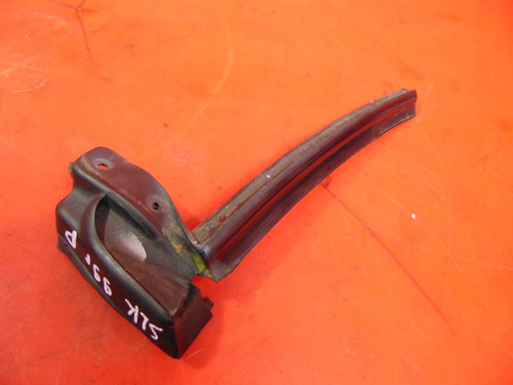 фото №1, Mercedes slk i r170 170 w170 96- прокладка стекло дверь правая задняя