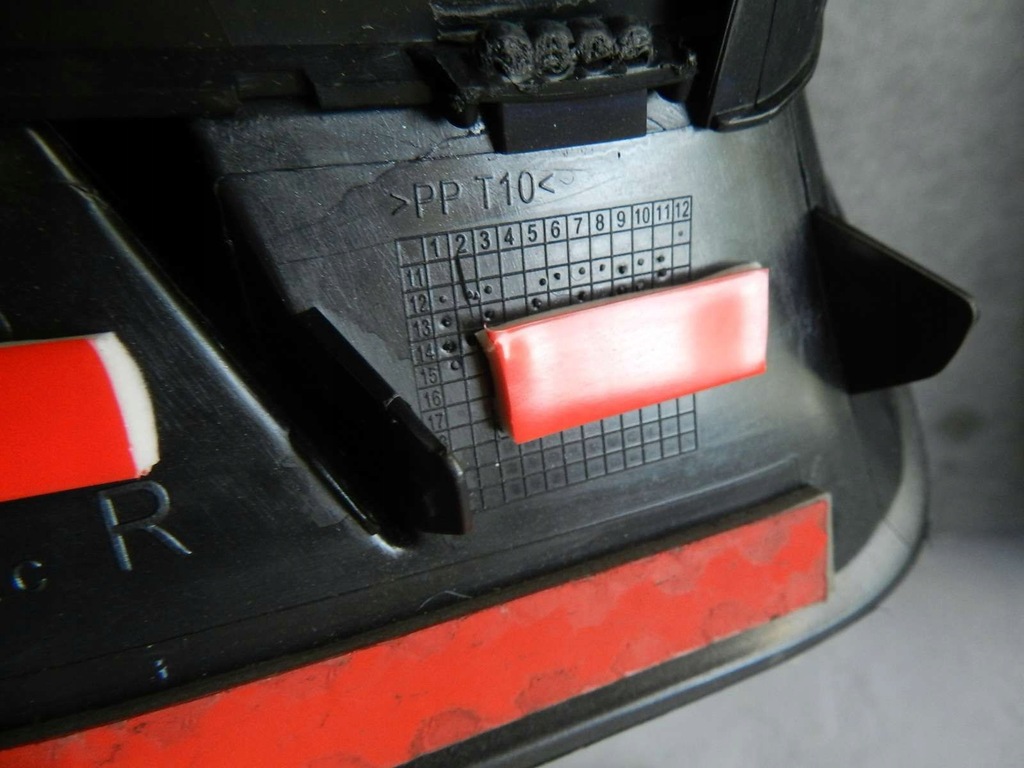 фото №8, Audi r8 420 lift 12-15 решітка бампер перед права