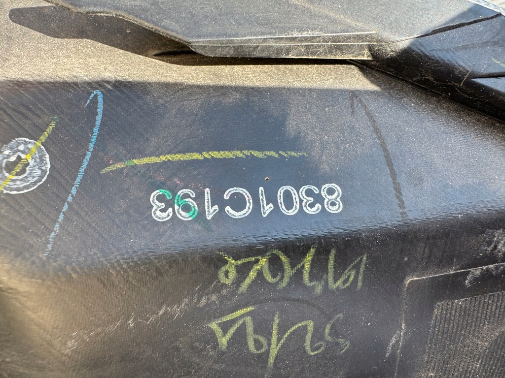 фото №8, Mitsubishi space star ii лампа левая перед 8301c193 kalisz poznan