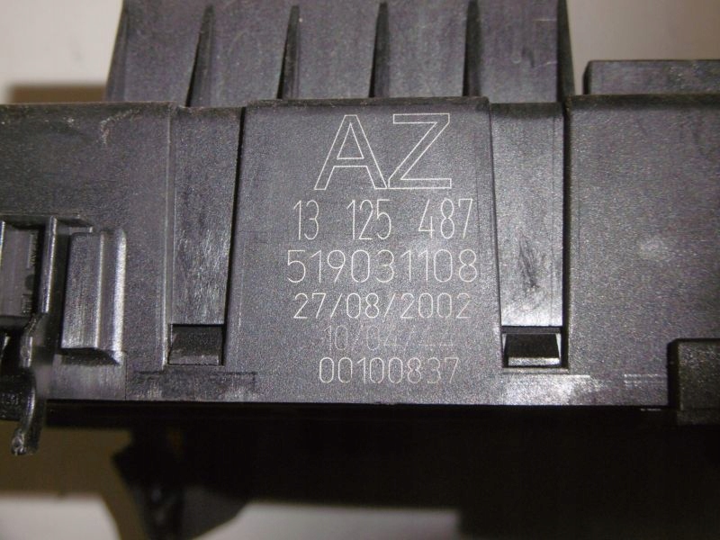 фото №6, Opel vectra c 02-05 коробка модуль bsi 13125487 az