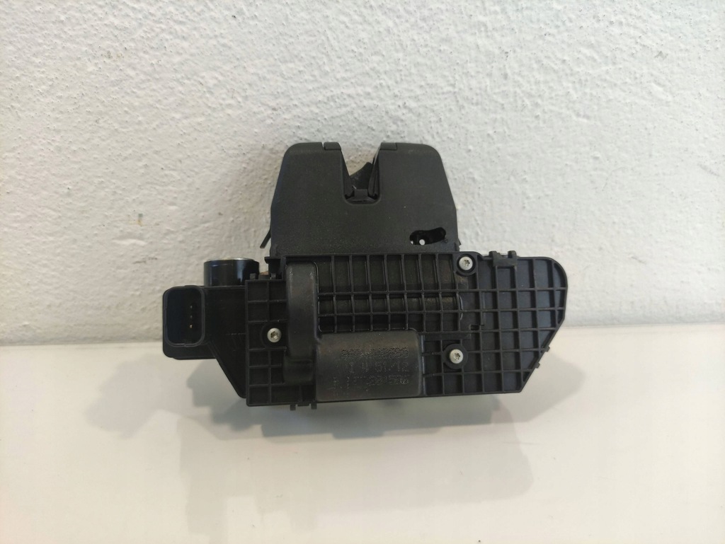 фото №5, Peugeot 2008 замок кришки багажника задня 9151487499