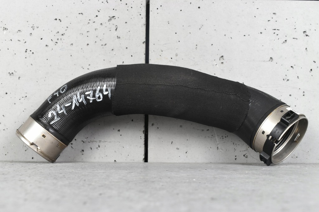 фото №1, Bmw 1 f40 2 f44 x2 f39 f60 труба шланг воздуха наддувочный 8676829