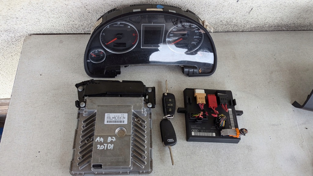 фото №1, Бортовий комп'ютер набір audi a4 b7 2.0 tdi