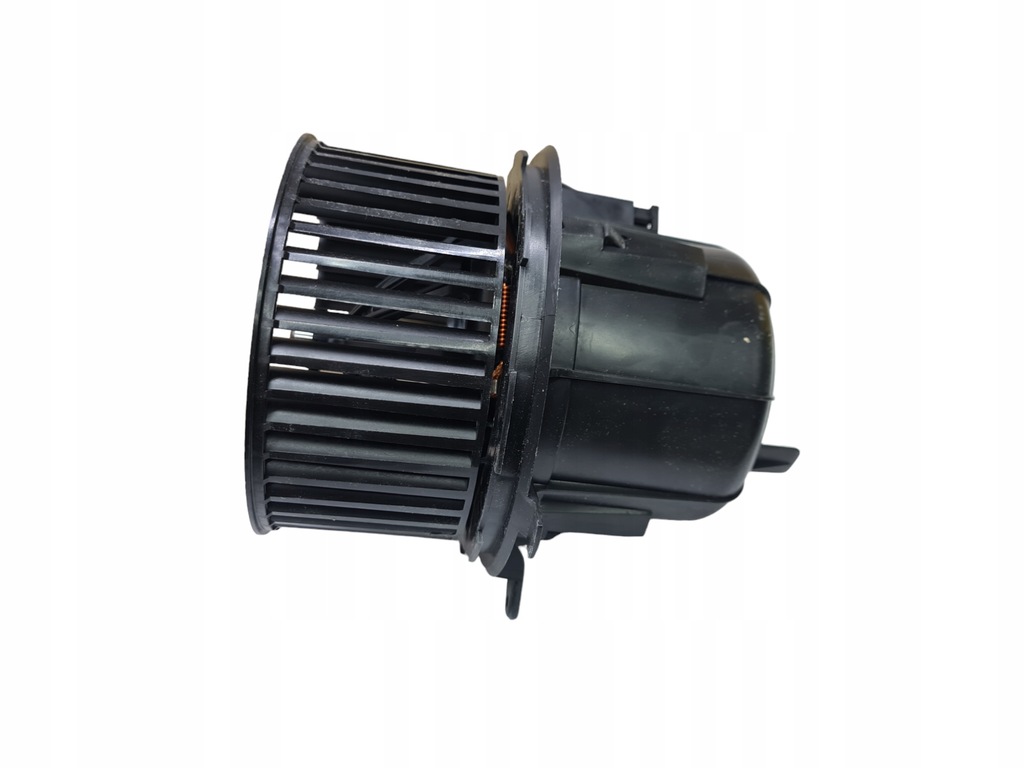 фото №5, Повітродувка вентилятор салону behr hella citroen c3 ii ds3