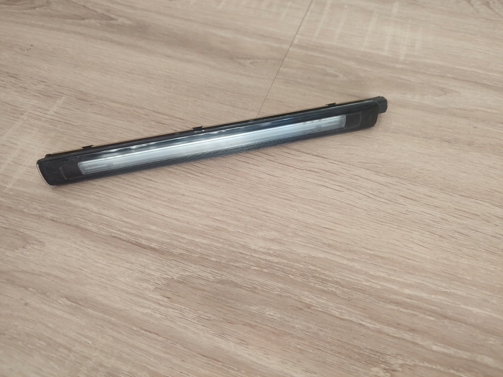 фото №7, Лампа внутренняя багажника led audi a4 b9 8w