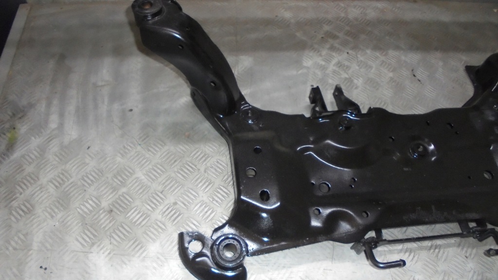 фото №2, Подрамник подрамник перед volvo v40 ii d2 2014