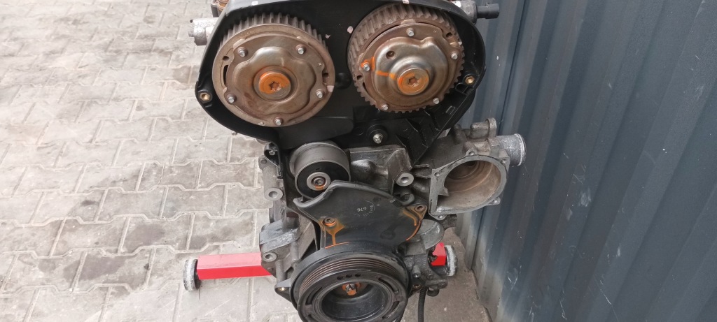 Opel zafira b 1.6 двигатель стойку z16xer исправный сжатие Недорого