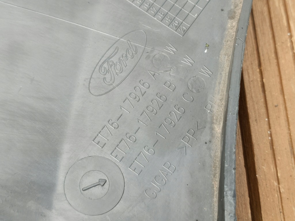 Ford transit courier mk2 14-18 уголок бампера задний правый et76-17926-a Доставка