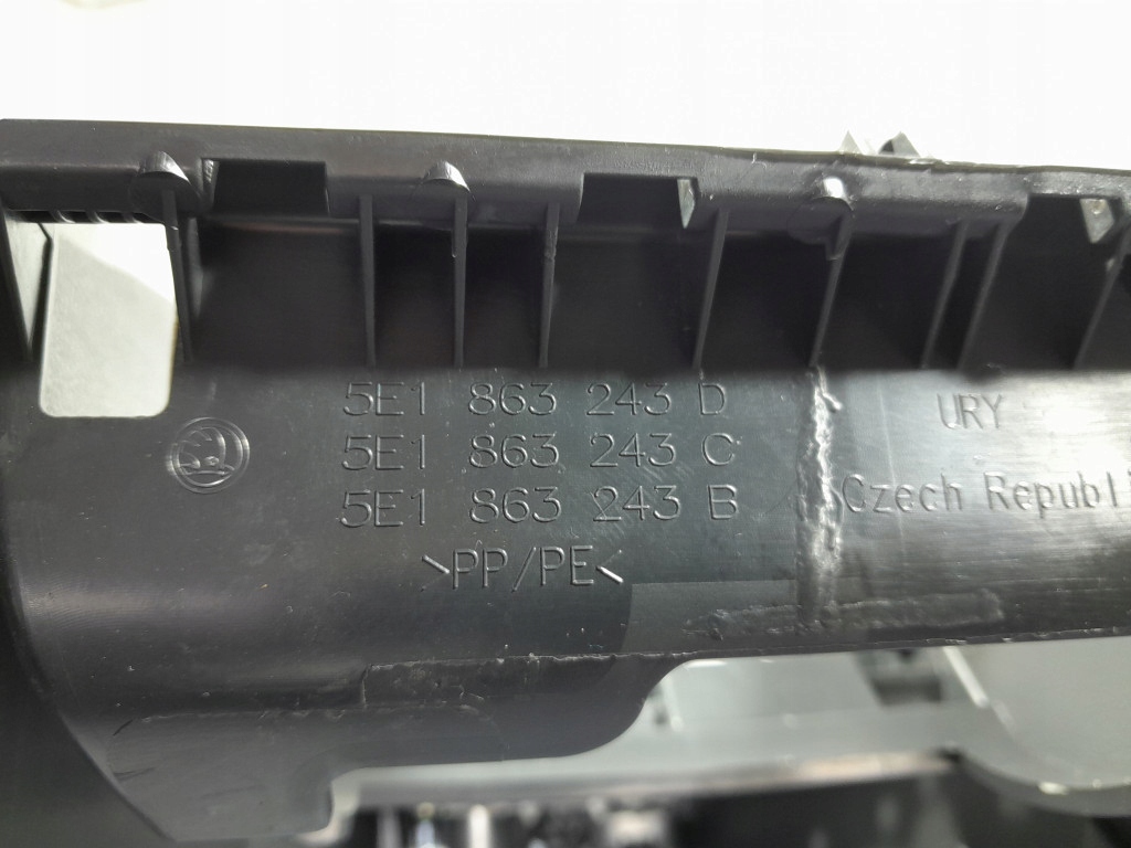 фото №7, Skoda octavia iii lift туннель средний подлокотник 5e1863243d