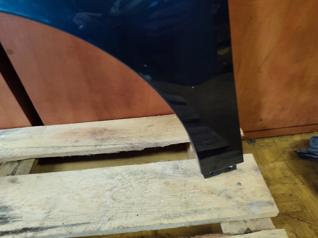 Крыло левый перед volkswagen passat b6 lc5f Недорого