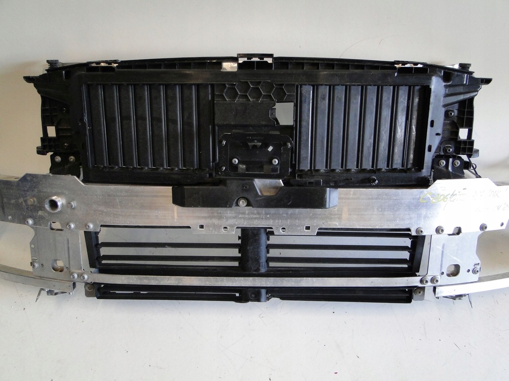 фото №8, Mercedes c klasa 206 w206 pas передній підсилювач avantgarde amg набір