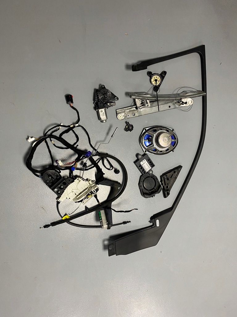 фото №1, Запчасти дверь левая dodge charger оригинал