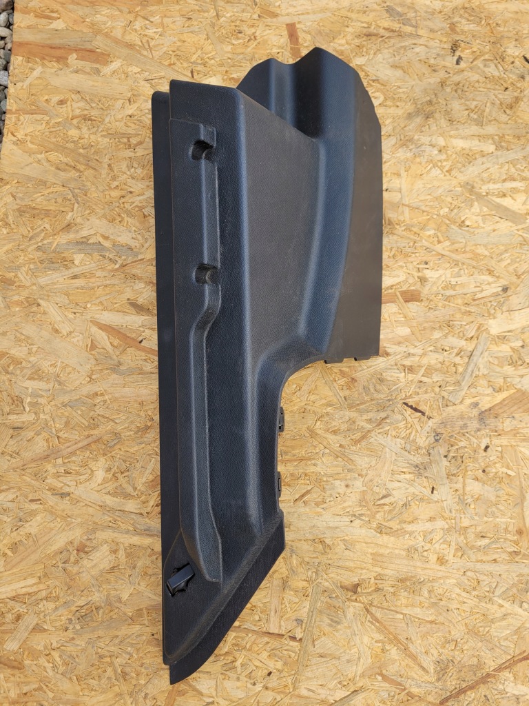 фото №1, Обивка багажника задняя правый peugeot 3008 2