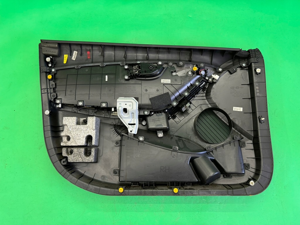 фото №8, Обивка дверь передних обшивка правый передний hyundai elantra v 5 10-16