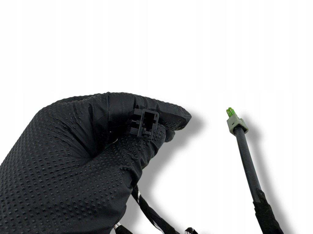 фото №14, Volkswagen tiguan 2021 перед сторона ліва джгут трубопровід двері передніх