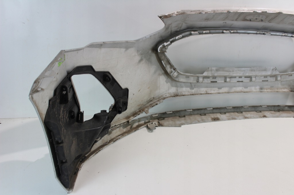 Бампер перед ford focus mk4 iv решітка права датчик дощу Зі Шроту