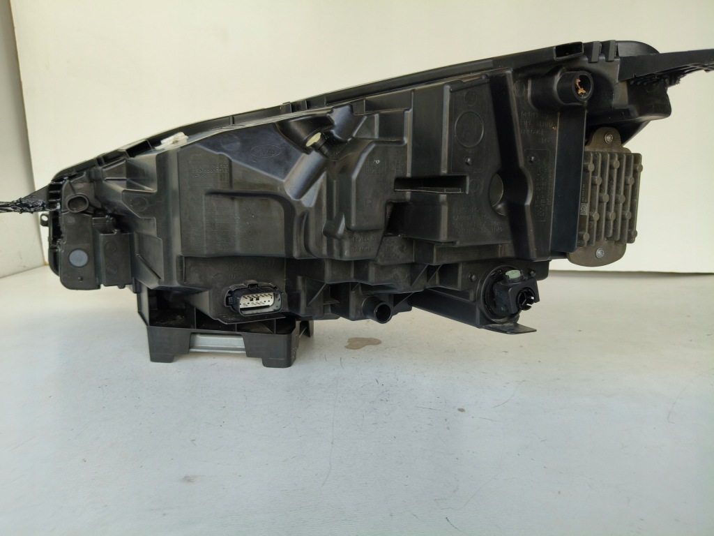 Фара правый  фара ford kuga mk3 19- full led в Украине