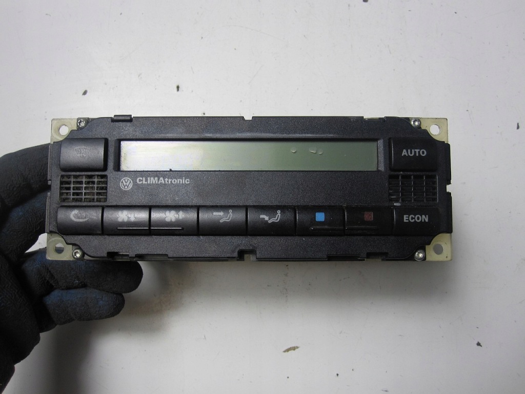 фото №1, Панель кондиционера vw passat b5 98r