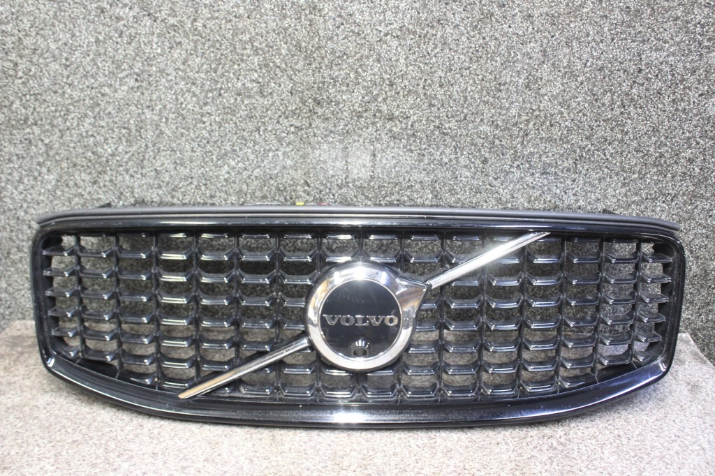 фото №1, Volvo xc60 ii 21- решітка радіатора решітка радіатора r-design 32291026