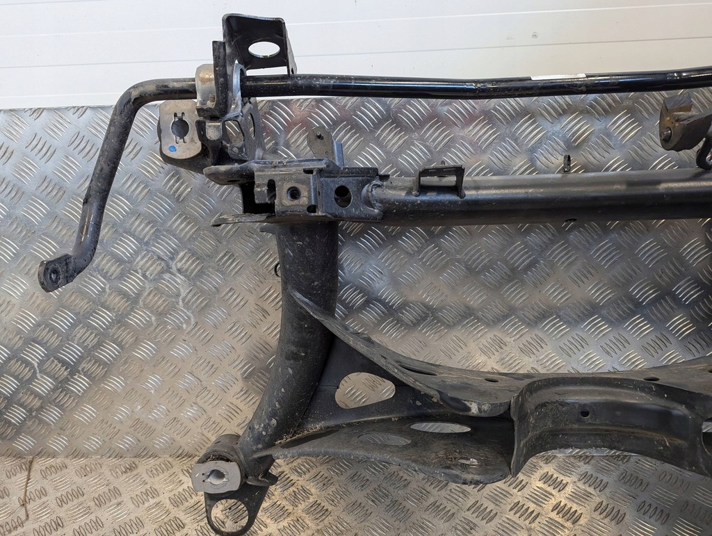 фото №7, Volvo xc40 2017-2025 2.0 b3 підрамник підрамник підвіска задня