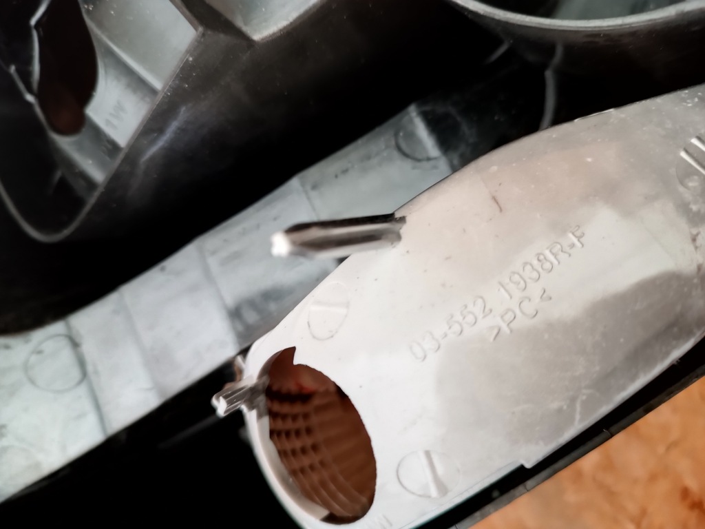 фото №16, Лампа правая задняя citroen ds3 europa 08-552-1938r