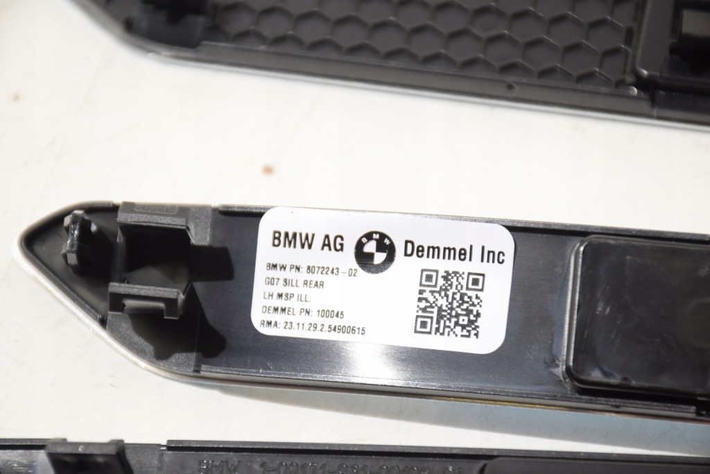 Bmw x7 g07 g09 передні  задній ліва права накладка порога  m-pakiet підсвічувані led Доставка