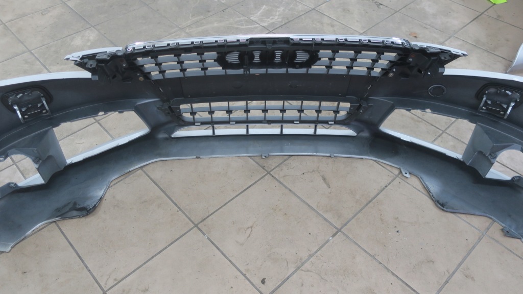 Купить Audi a4 b8 08-12 бампер перед серебристый ly7w 8k0807437a