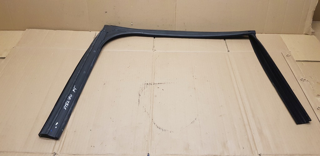 фото №2, Alfa romeo stelvio прокладка двері задня задня права