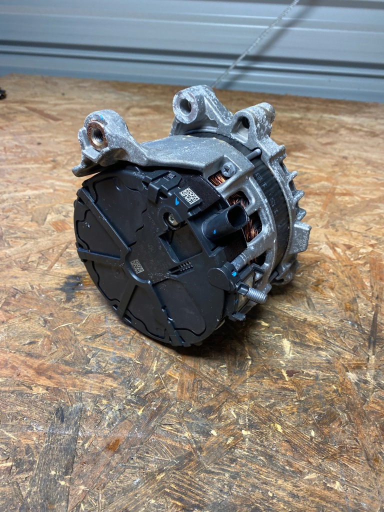 Купить Bmw g01 g11 g20 g30 генератор b57 8571358