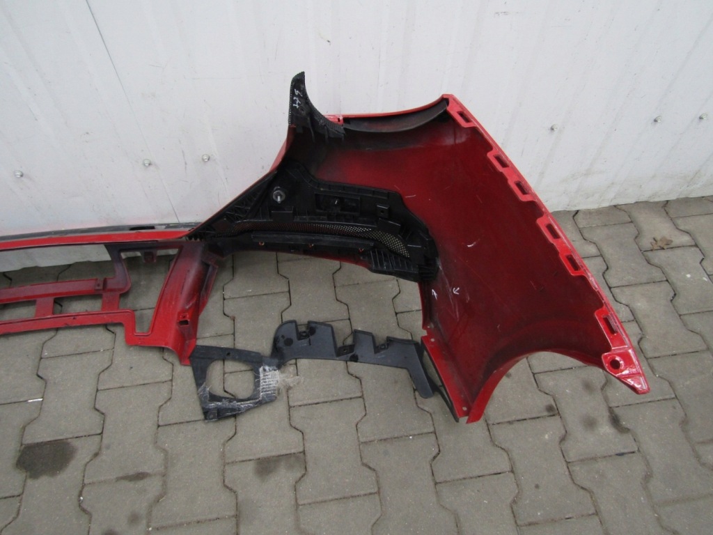 Бампер задний  задний ferrari portofino m f164 Оригинал