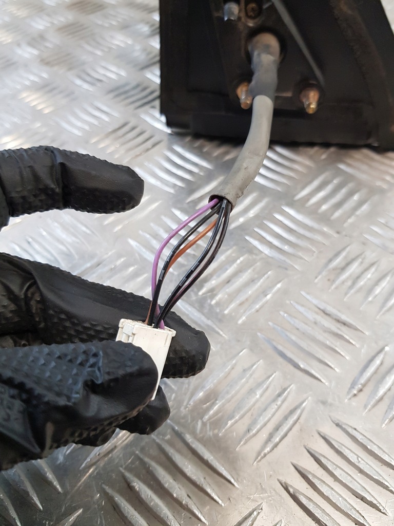 фото №10, Зеркало левая 5pin toyota corolla verso 03r- код лакокрасочного покрытия: 8n6 europa