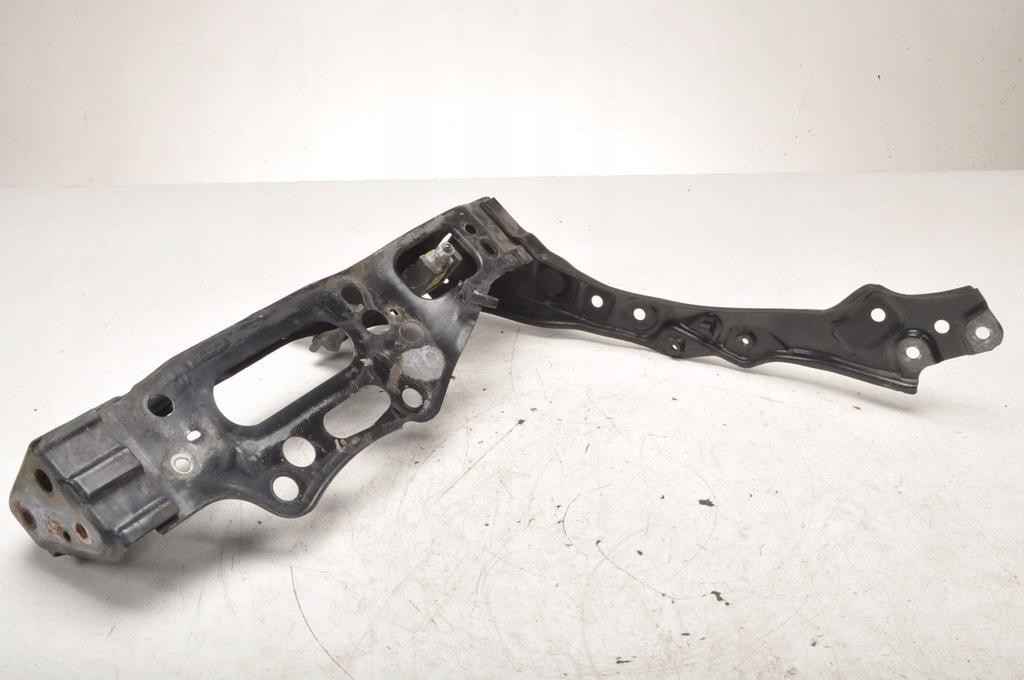 фото №1, Lexus is ii панель фари правий перед передній