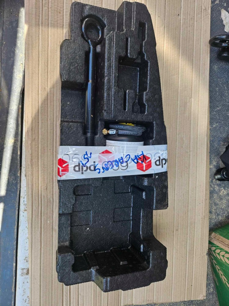 фото №1, Kia carens iv вкладыш колеса запасного пенополистирол hak