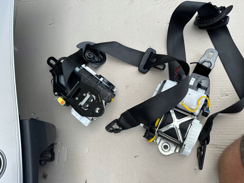 фото №8, Консоль подушка безопасности подушки безопасности pas mercedes w213 оригинал