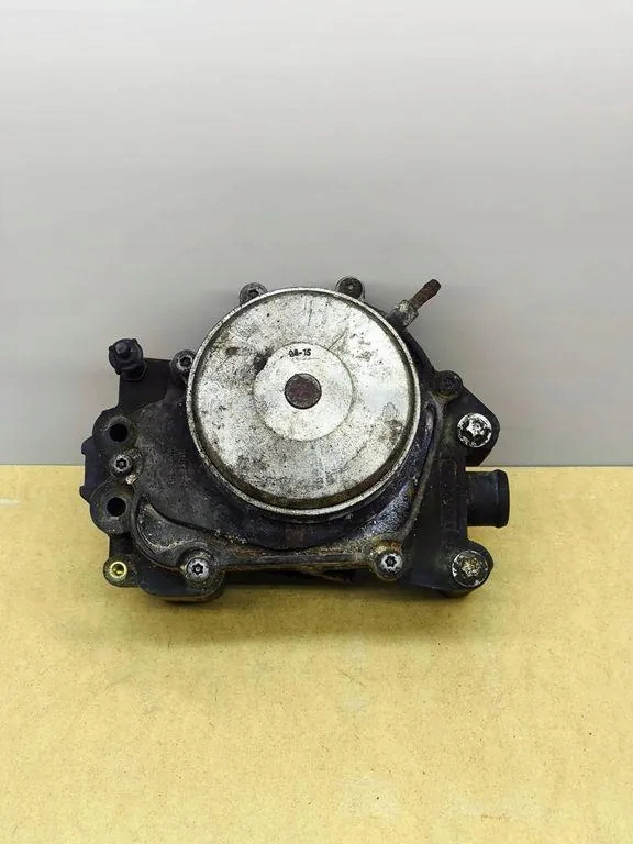 Насос воды mercedes-benz c w204 a6512001501 2.1l дизель 125kw 2010 с Разборки
