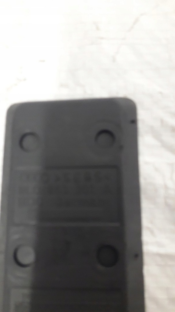 фото №10, Гумка тунель бардачка audi a3 8l lift 8l0863301a