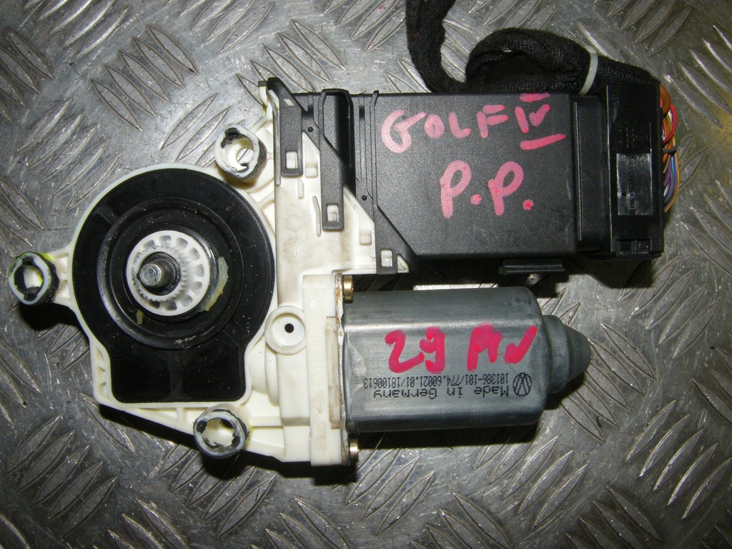 фото №1, Моторчик стекло перед правый golf iv bora toledo ii