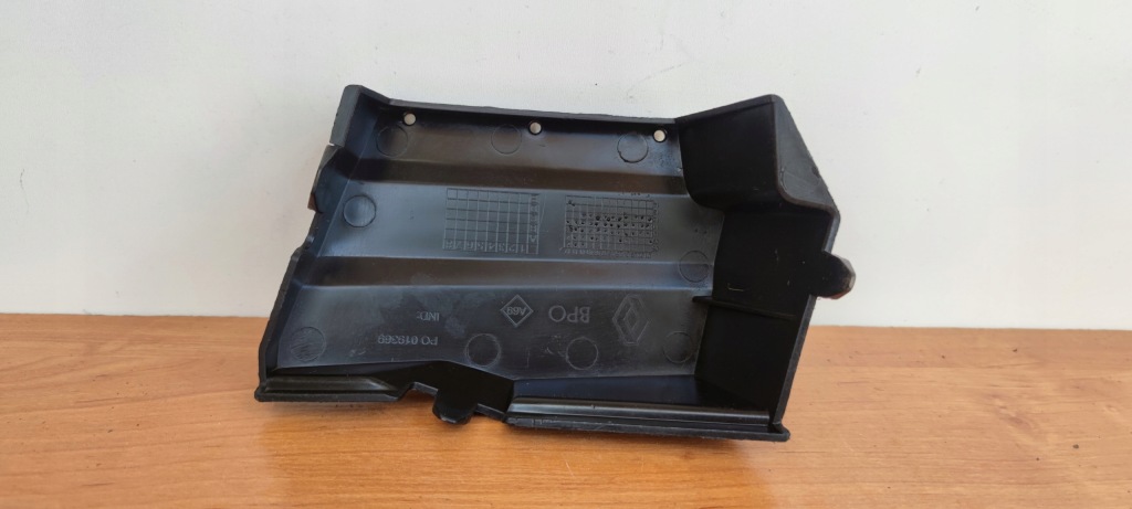 фото №2, Renault clio iii 3 заглушка захист бампера перед