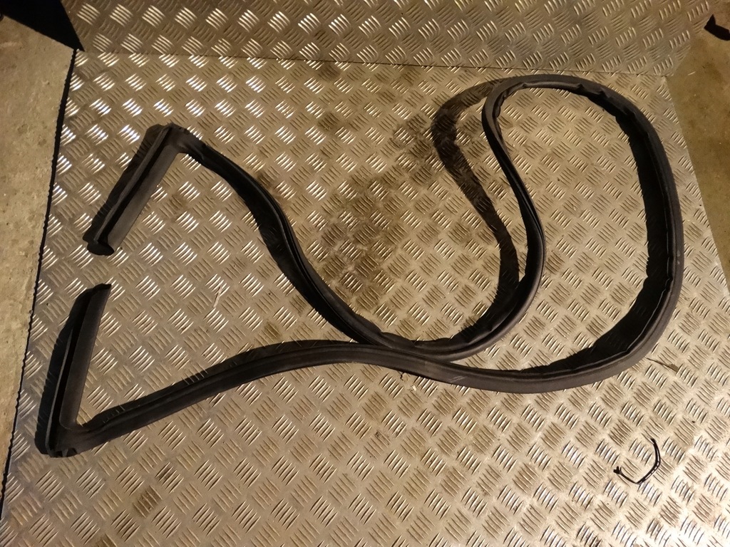 фото №1, Idealna прокладка кришки задня porsche targa 991 1