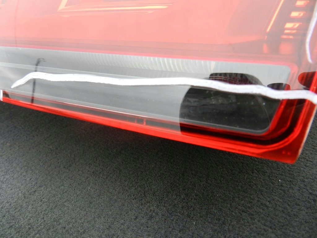 фото №4, Audi r8 4s0 15- лампа led задняя правая сторона