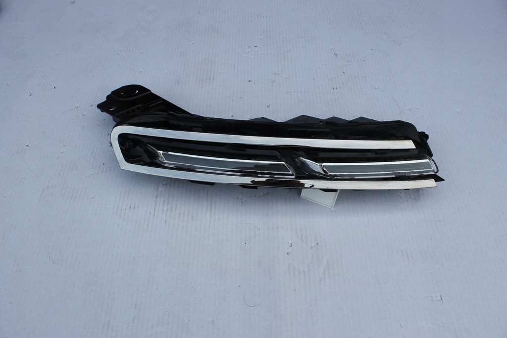 фото №1, Citroen c5 aircross лампа drl права хром