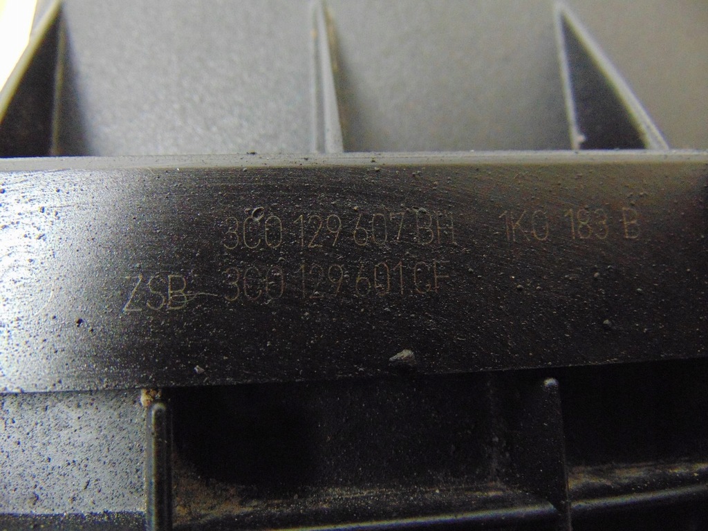 фото №11, Корпус фільтра повітря skoda octavia ii ift 2.0 tdi 3c0129607bh