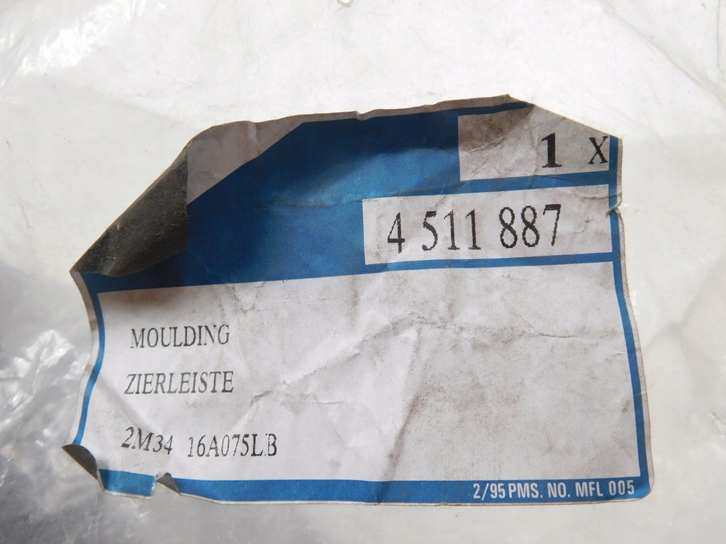 фото №11, Молдинг бампера правый перед ford ranger i оригинальный номер 4511887