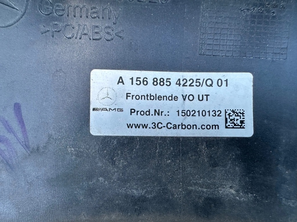 Спойлер накладка-спойлер mercedes gla w156 45 amg карбон оригінал Зі Шроту