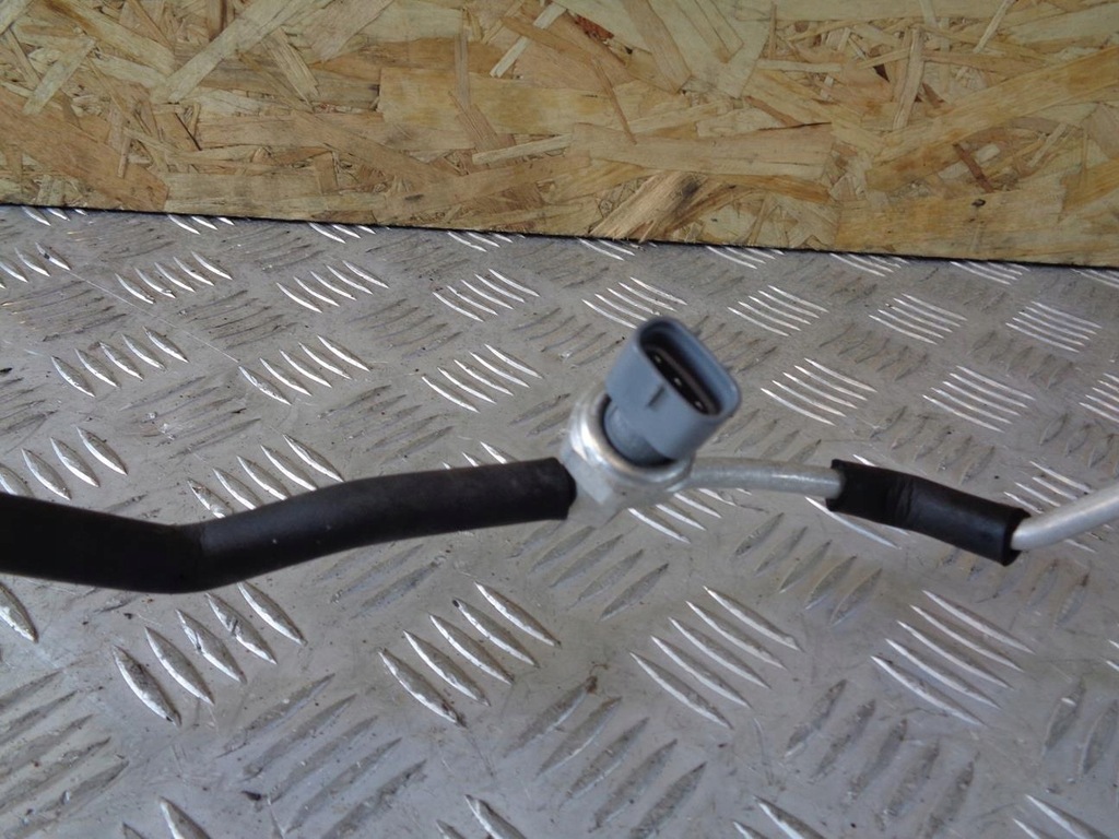 фото №4, Шланг кондиціонера suzuki kizashi 2.4 b 09-