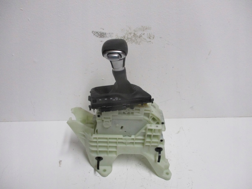 фото №1, Ручка выборщик kia sportage iv 46701-d4440