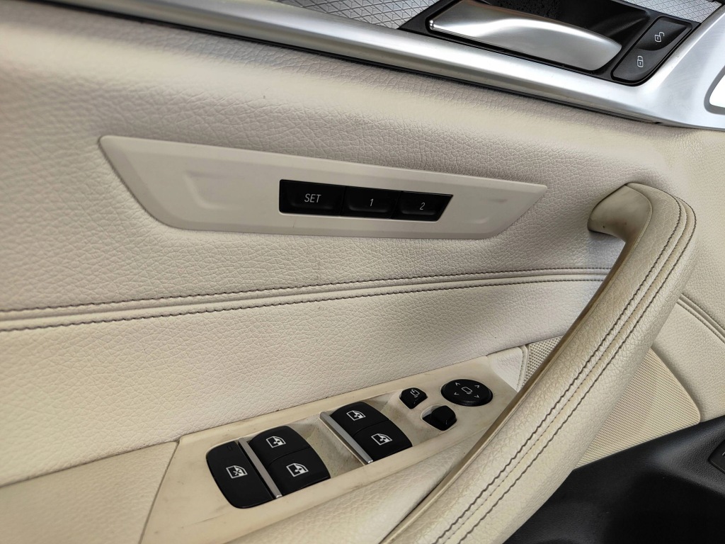 фото №7, Оббивка обшивка двері лівий перед bmw 5 g30 g31 m5 f90 elfenbeinweiss