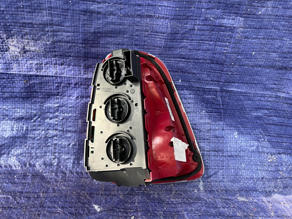 фото №2, Mini r56 lift права задня лампа