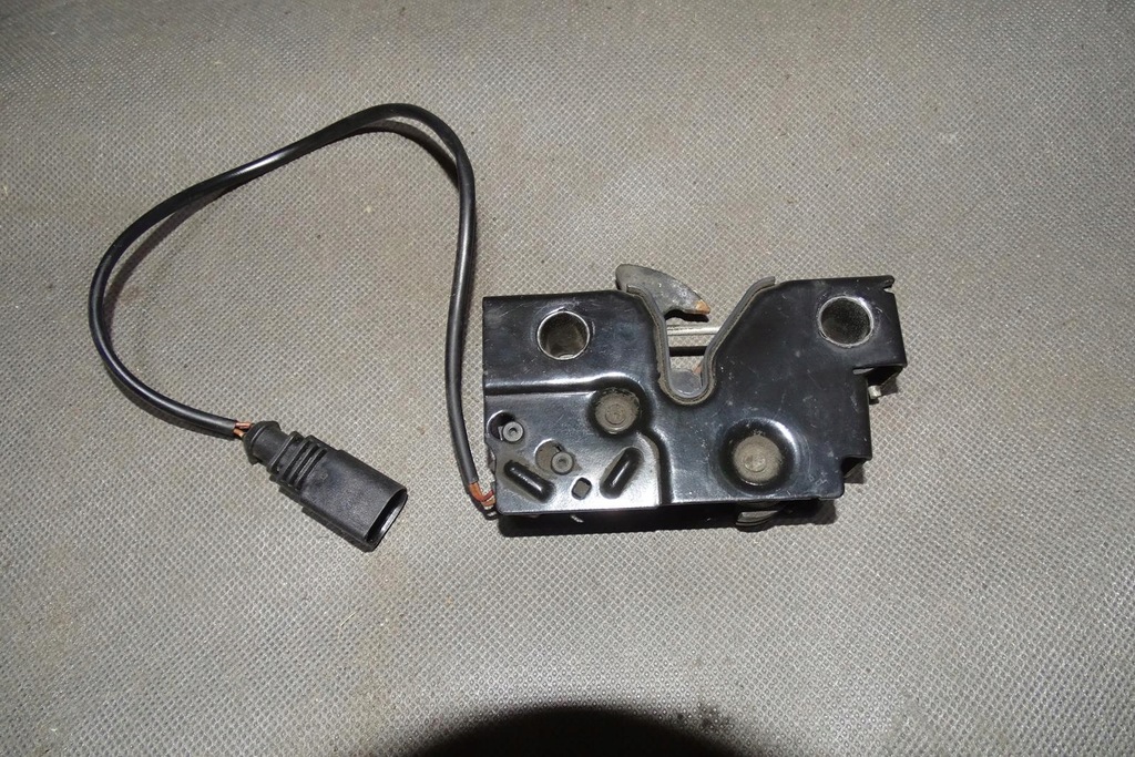 фото №1, Vw polo 6c1 замок капот oryg