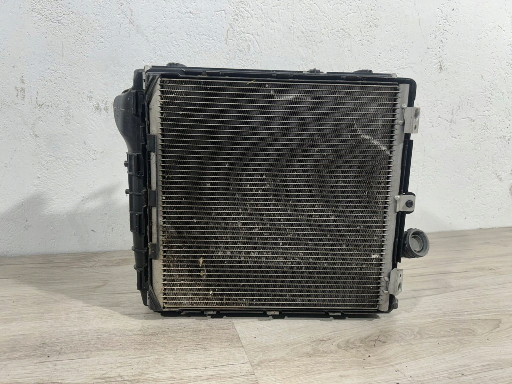 Радіатор води porsche 9p1121252 Ціна